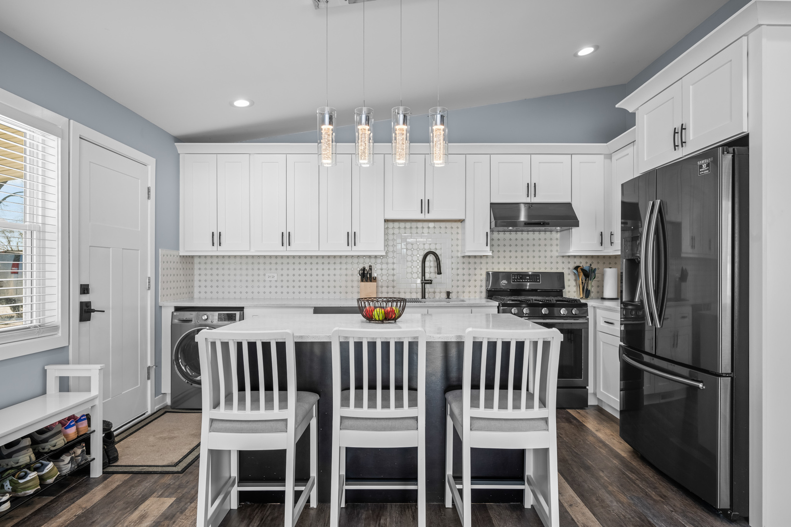 2212 Fulle Street Rolling Meadows, IL 60008 - Photo 3 of 25