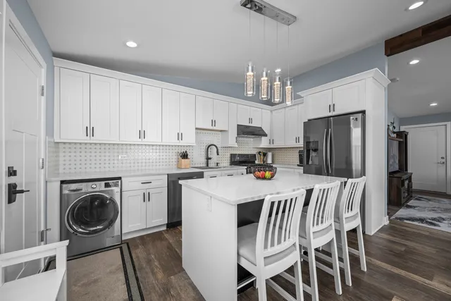 $314,900 | 2212 Fulle Street, Rolling Meadows, IL 60008