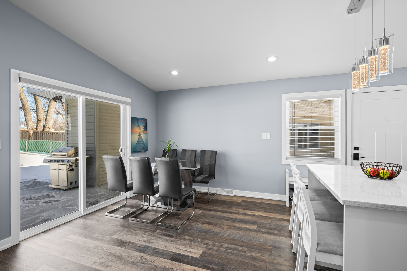 2212 Fulle Street Rolling Meadows, IL 60008 - Photo 9 of 25