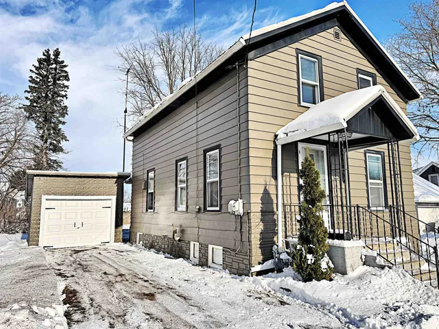 $206,900 | 528 Madison Street, Reedsville, WI 54230