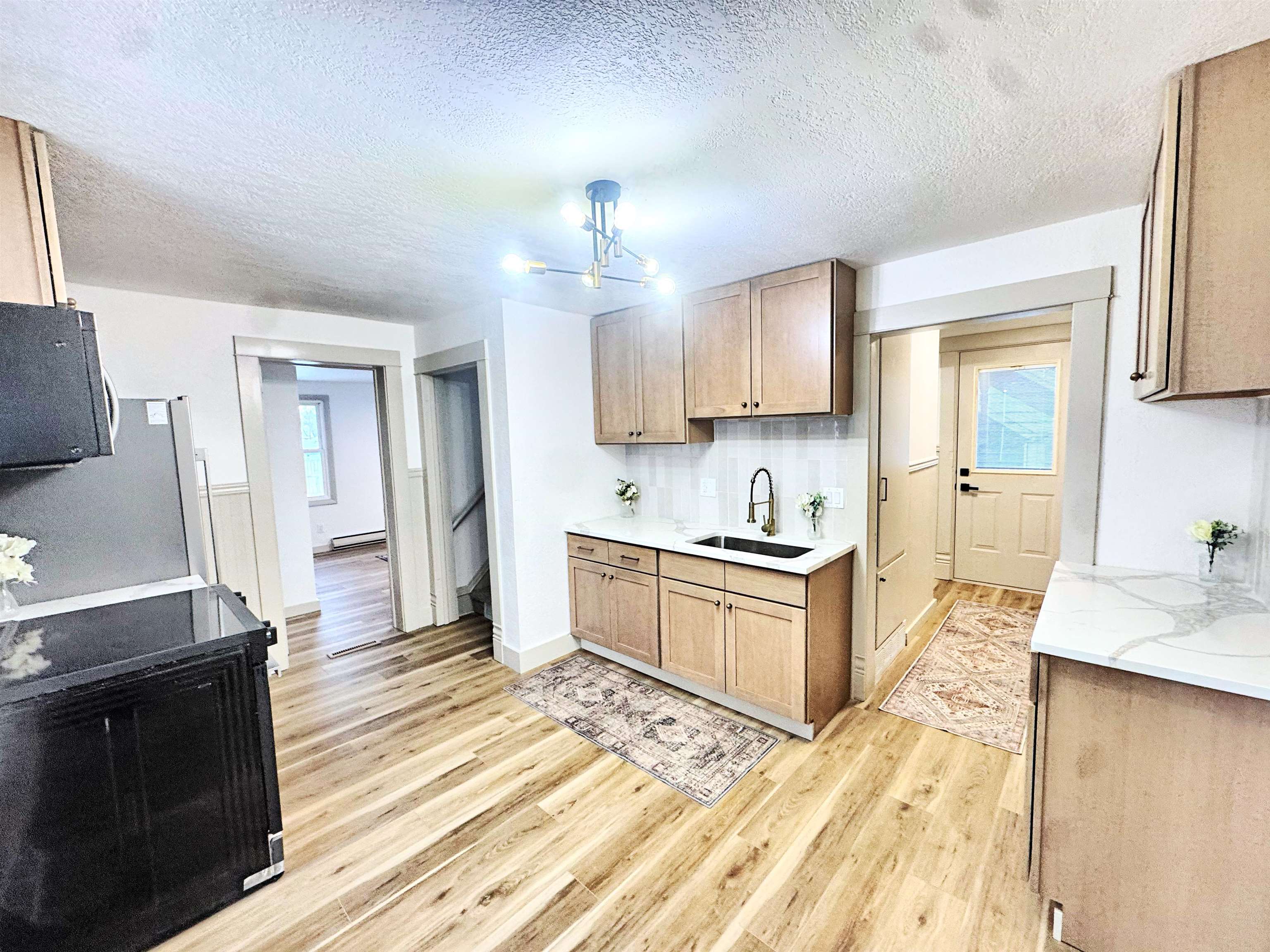 528 Madison Street Reedsville, WI 54230 - Photo 6 of 26