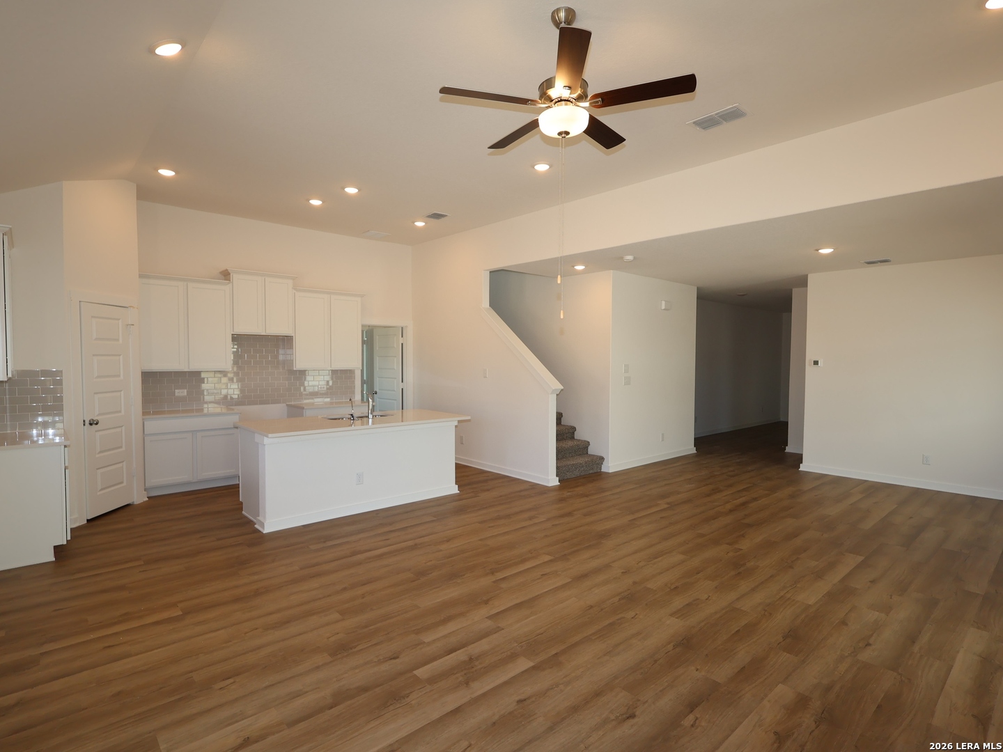 8638 Rucker Pond Trail San Antonio, TX 78252 - Photo 5 of 33