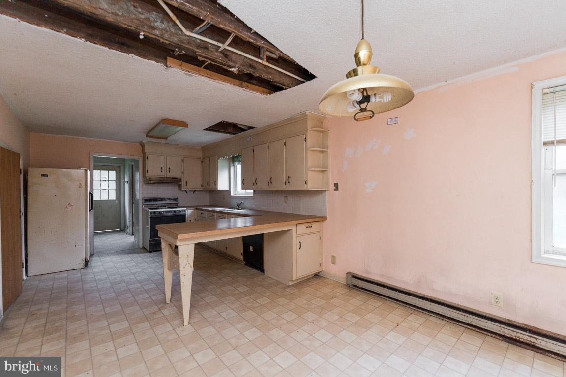 6160 Quantico Road Quantico, MD 21856 - Photo 8 of 29 Kitchen