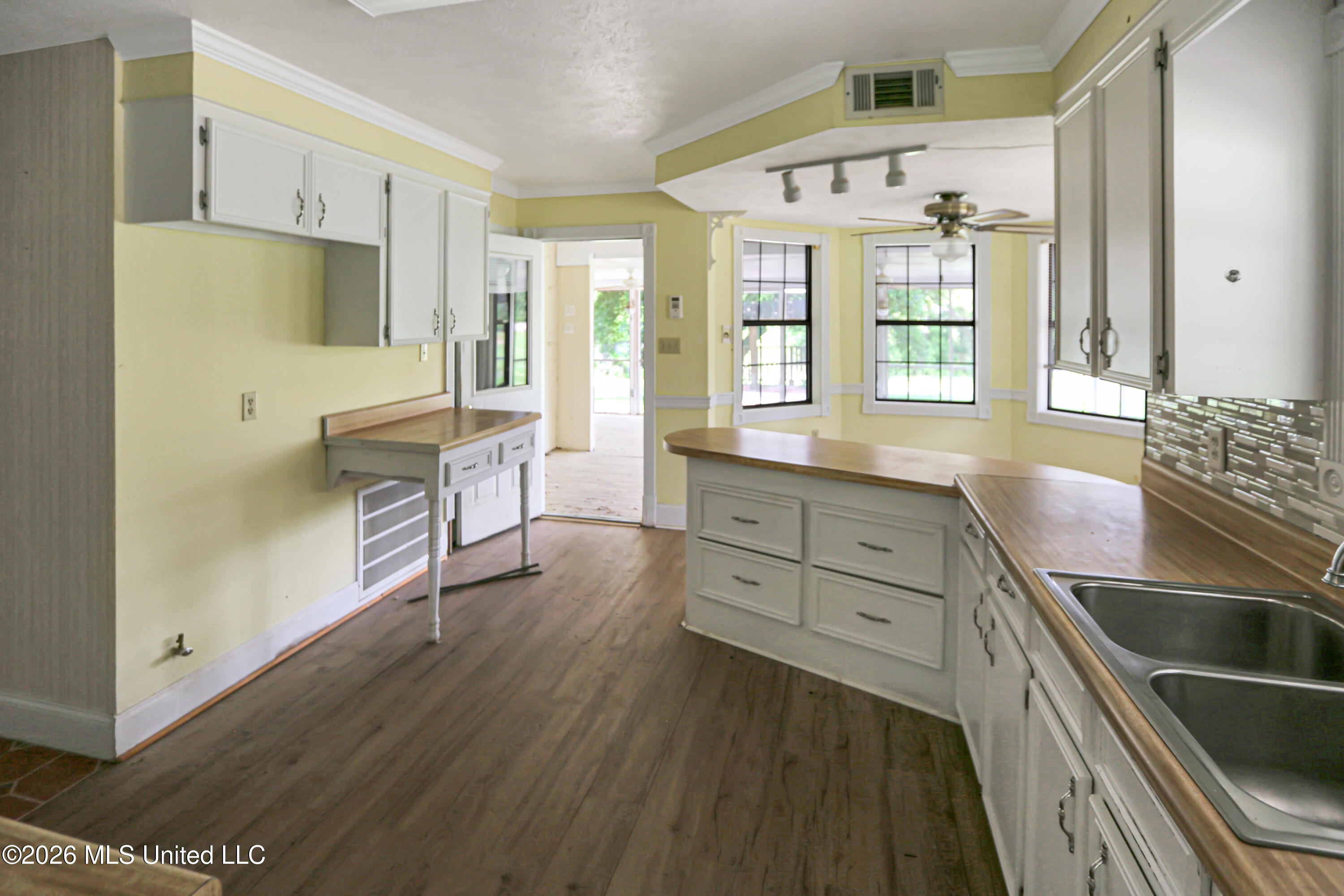 816 Ratliff Ferry Road Canton, MS 39046 - Photo 8 of 16 816 Ratliff Ferry Rd - 5