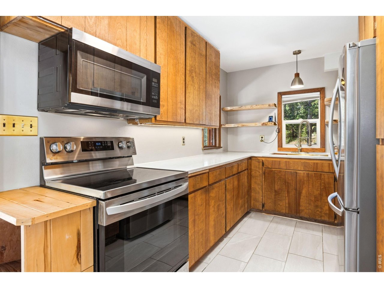 128 Elk Road Lyons, CO 80540 - Photo 17 of 50 Stainless appliances