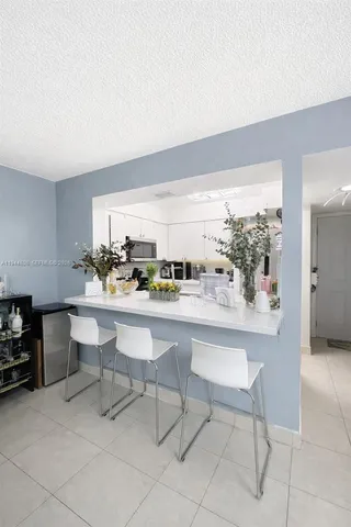 $320,000 | 8460 Southwest 154th Cir Court, Unit 121, Miami, FL 33193