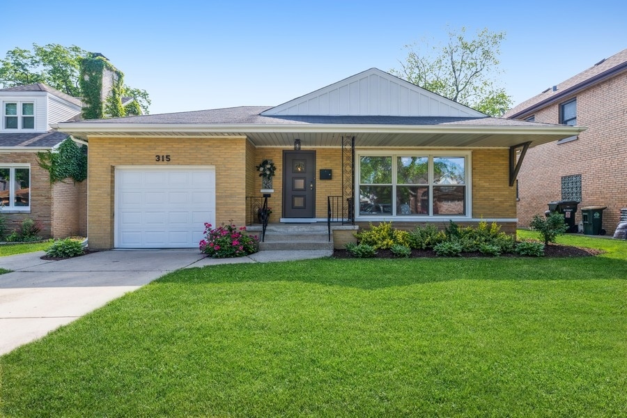 315 North Seminary Avenue Park Ridge, IL 60068 - Photo 1 of 27
