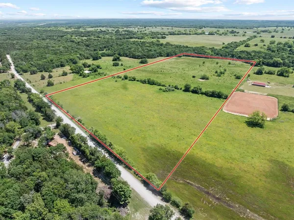 $850,000 | 3510 County Road 127, Whitesboro, TX 76273