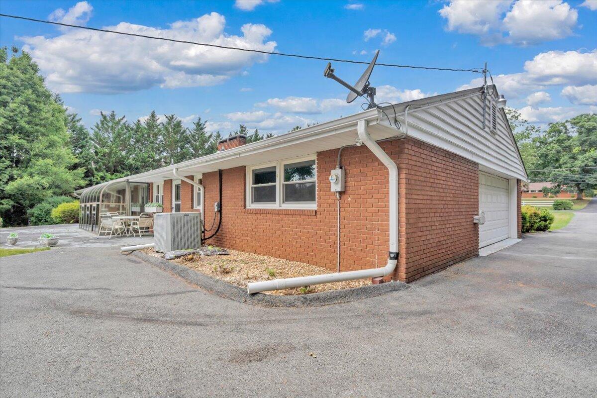 4962 Bower Road Roanoke, VA 24018 - Photo 49 of 55 50-MIB01684