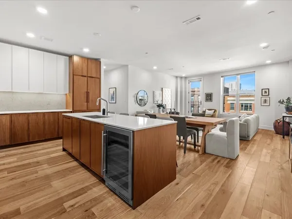 $2,650,000 | 566 Columbus Avenue, Unit 506, Boston, MA 02118
