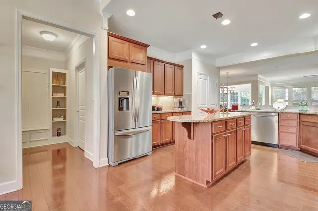 a view of a livingroom with furniture