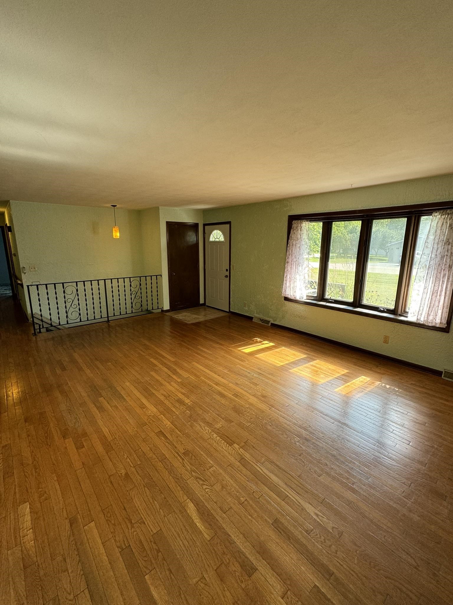 3745 Valerie Road Roscoe, IL 61073 - Photo 8 of 34 Gallery Image 8