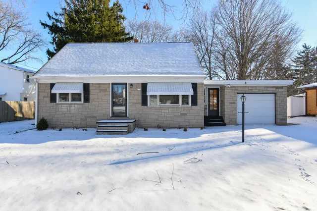 $369,900 | 137 South Green Bay Road, Mount Pleasant, WI 53406