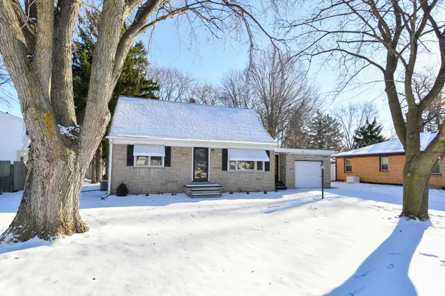 $369,900 | 137 South Green Bay Road, Mount Pleasant, WI 53406