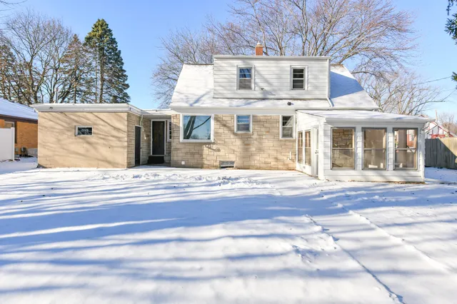 $369,900 | 137 South Green Bay Road, Mount Pleasant, WI 53406