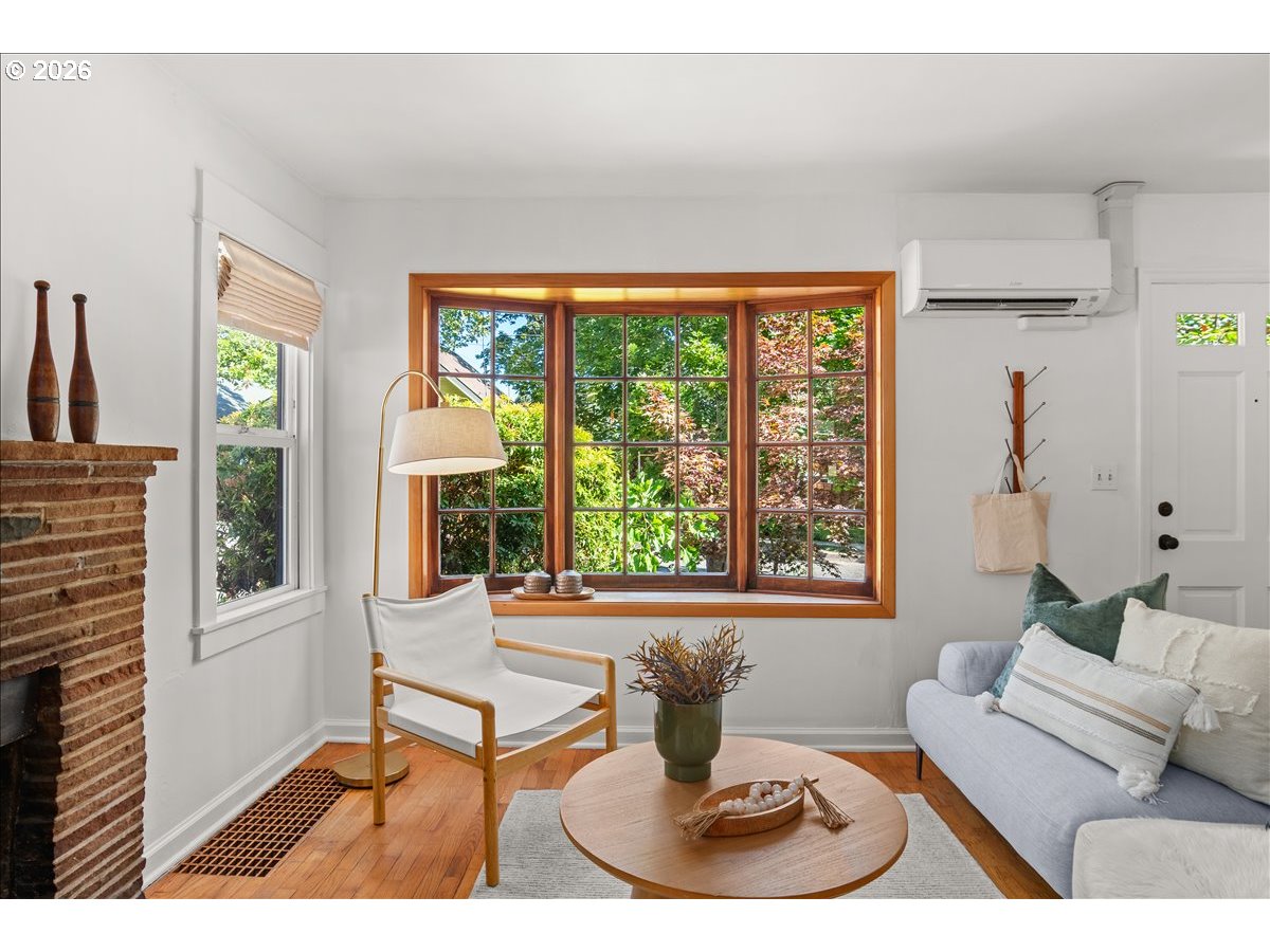 1726 Southeast Reedway Street Portland, OR 97202 - Photo 14 of 43