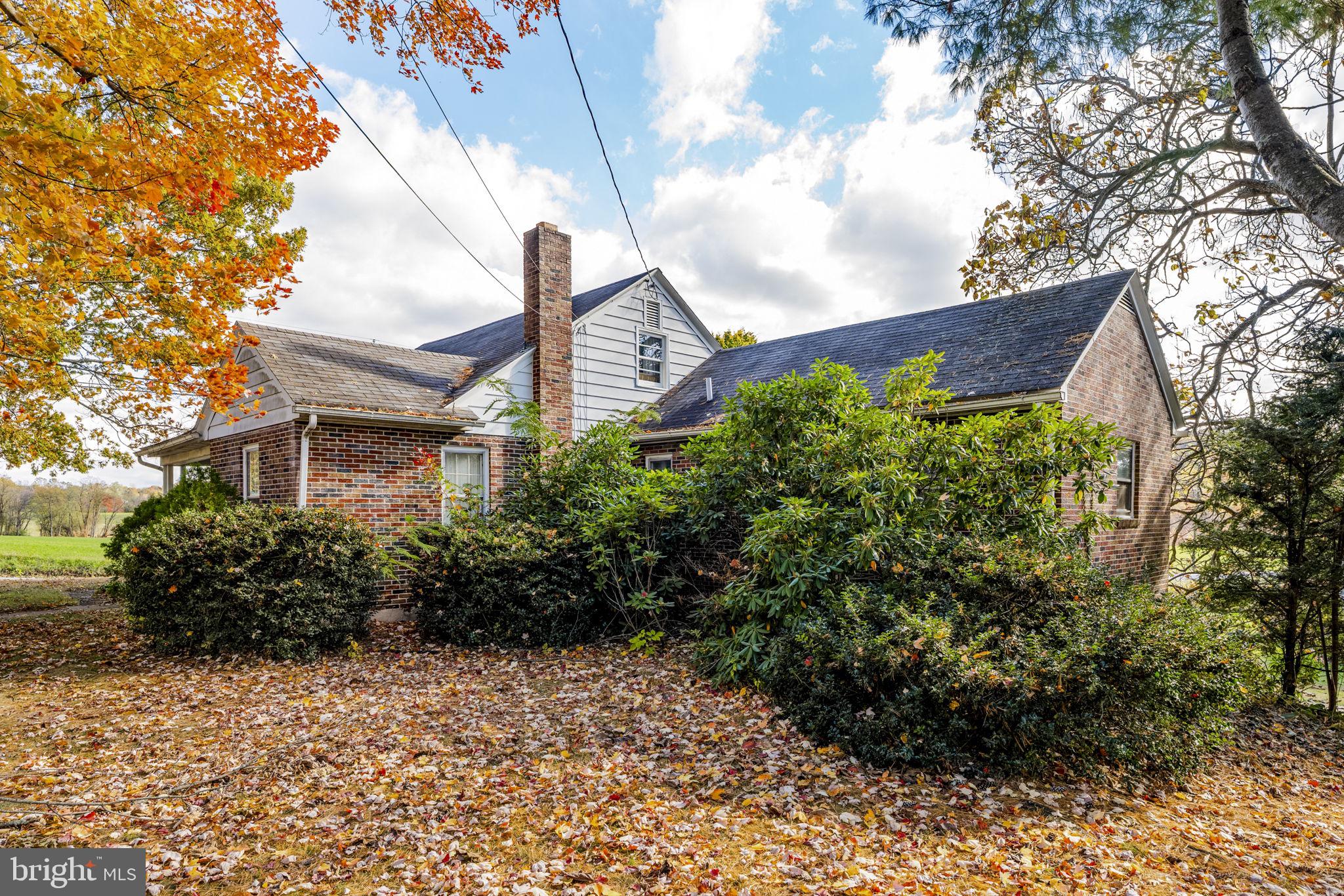 466 Witmer Road Mohnton, PA 19540 - Photo 3 of 30