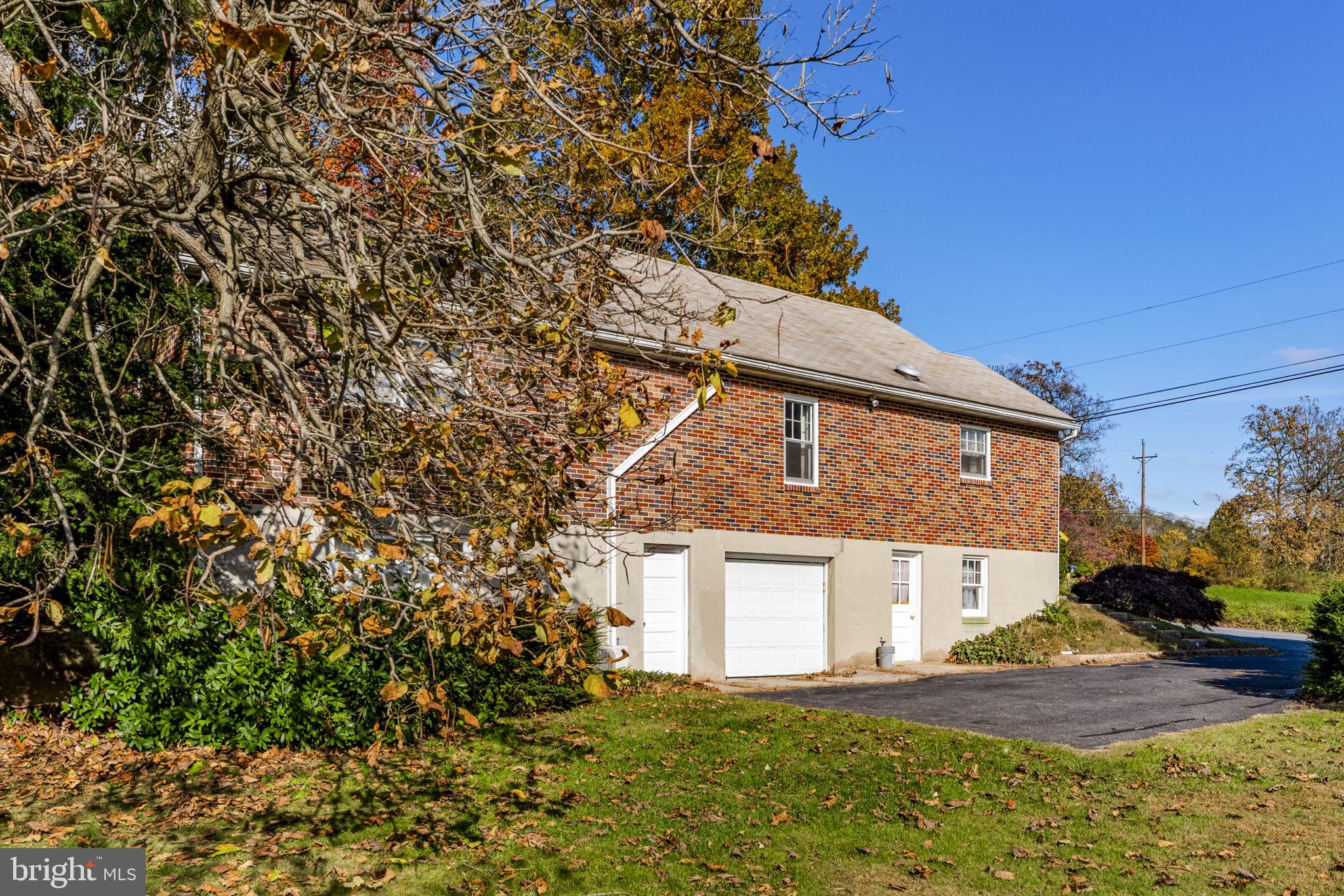 466 Witmer Road Mohnton, PA 19540 - Photo 4 of 30