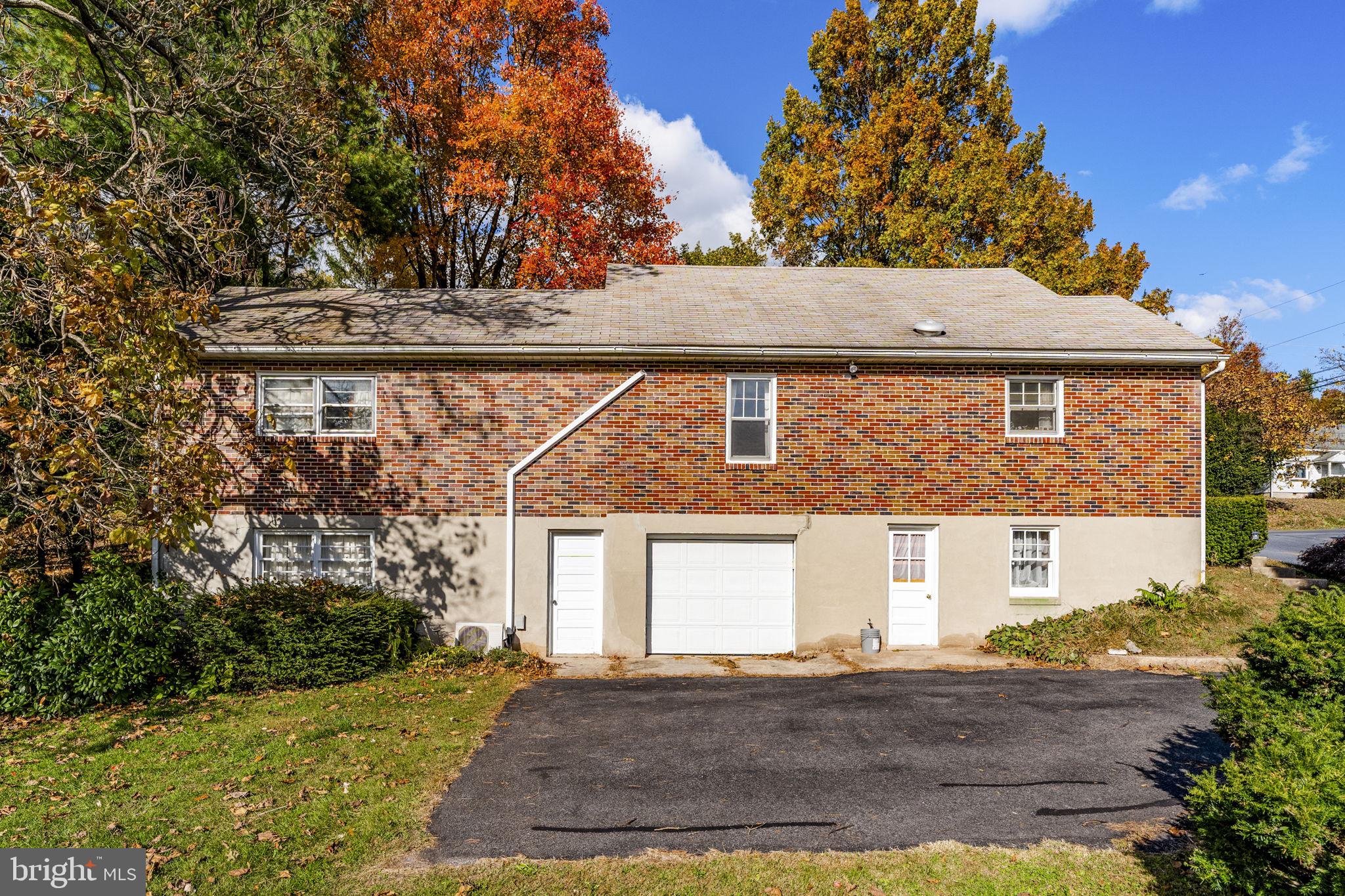 466 Witmer Road Mohnton, PA 19540 - Photo 5 of 30