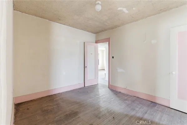 $600,000 | 2064 Myrtle Avenue, Long Beach, CA 90806