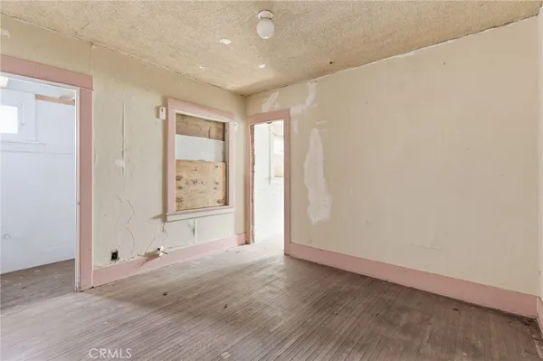 $600,000 | 2064 Myrtle Avenue, Long Beach, CA 90806