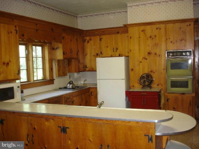 7439 Dion Road Denton, MD 21629 - Photo 3 of 27 Kitchen
