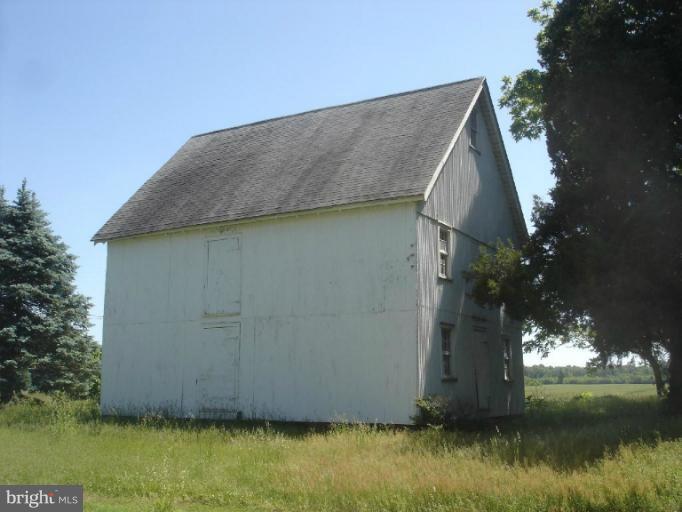 7439 Dion Road Denton, MD 21629 - Photo 10 of 27 Barn