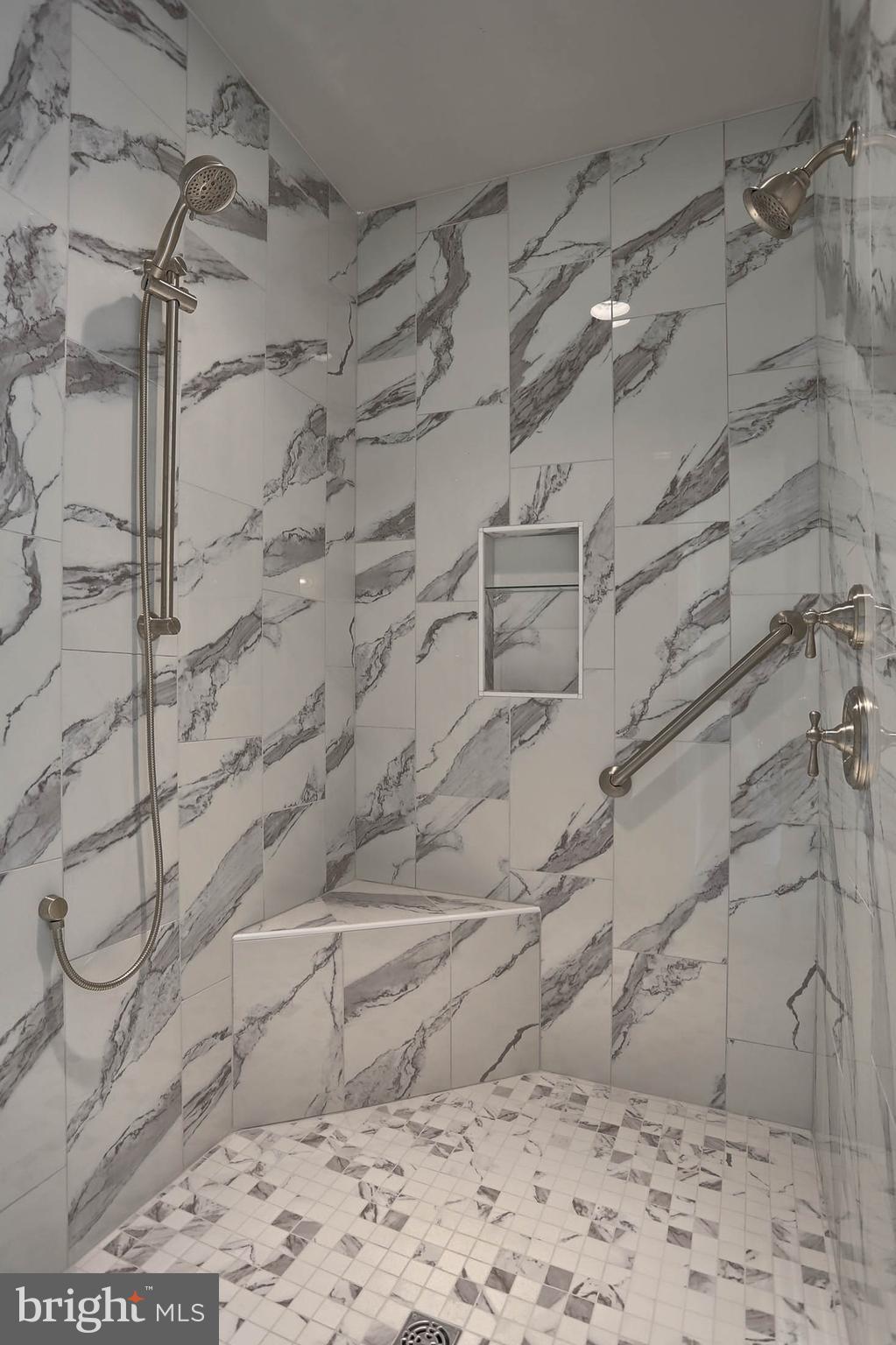 21 Rolling Meadow Road Lebanon, PA 17046 - Photo 28 of 37 a bathroom with a shower