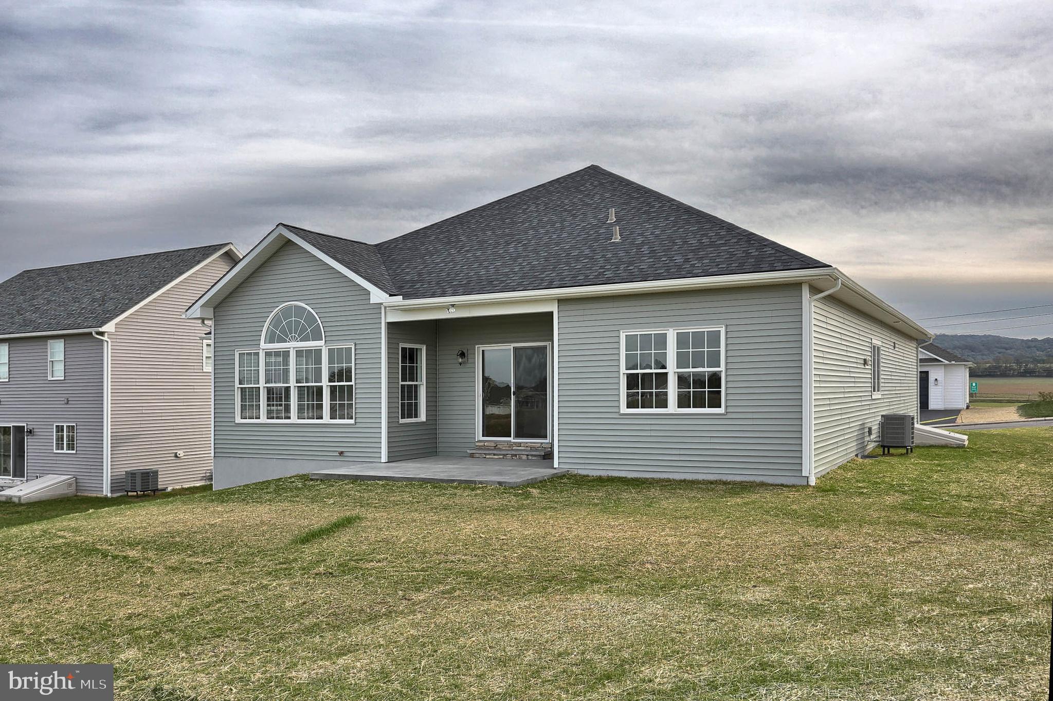 21 Rolling Meadow Road Lebanon, PA 17046 - Photo 35 of 37 a front view of house with yard