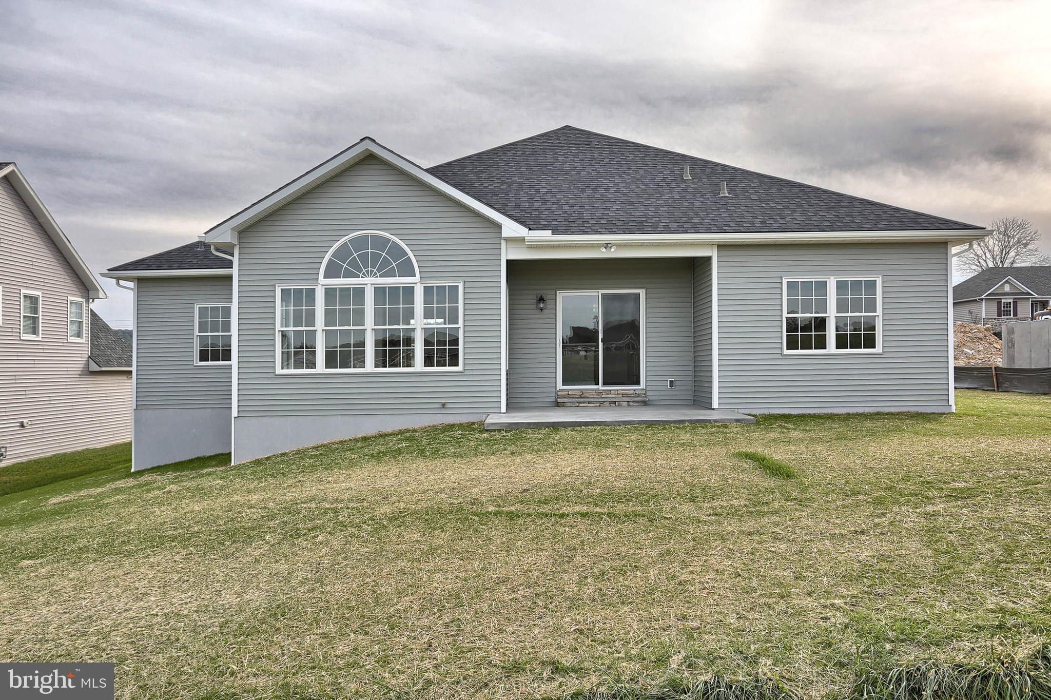 21 Rolling Meadow Road Lebanon, PA 17046 - Photo 36 of 37 a front view of a house with a garden