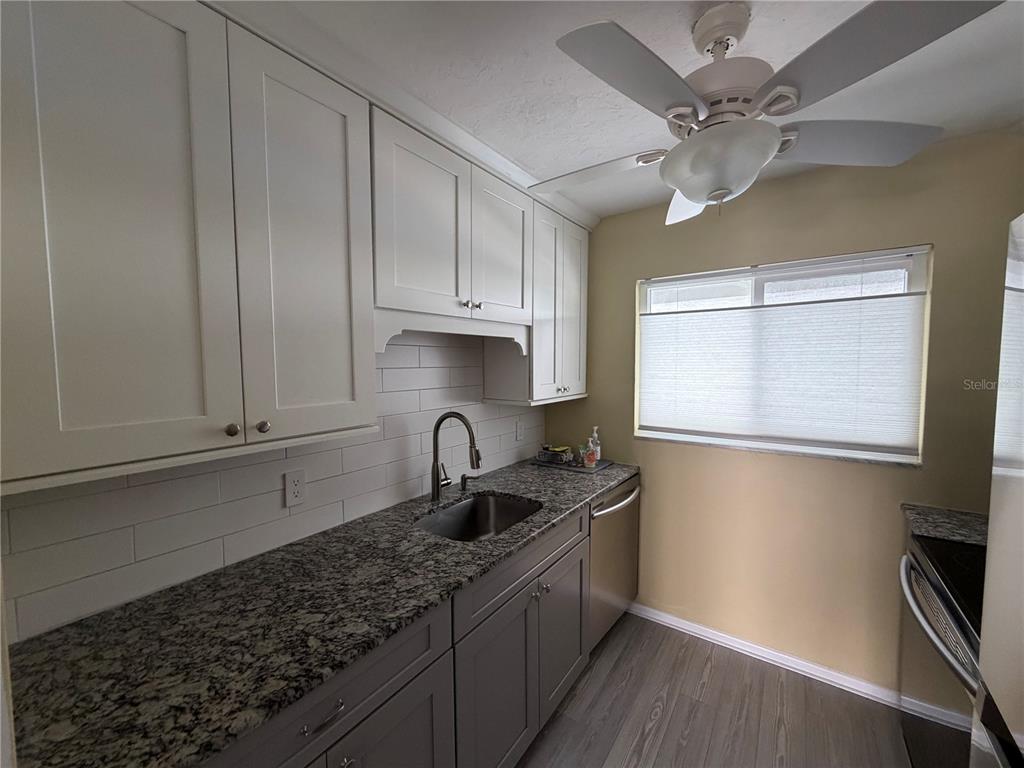 649 South Tamiami Trail, Unit 310 Venice, FL 34285 - Photo 5 of 15