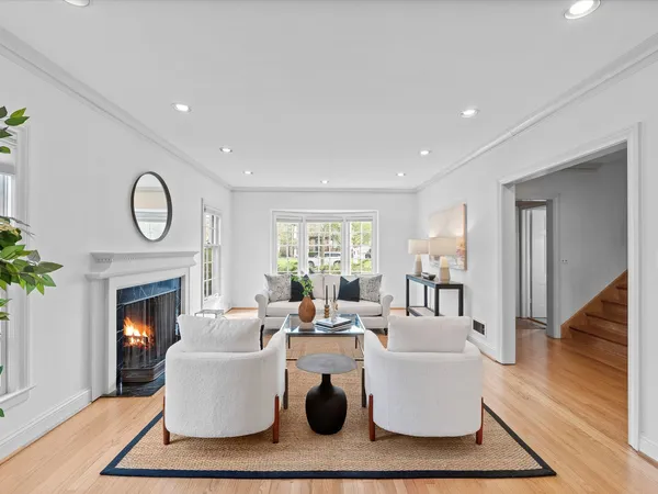 $829,000 | 1177 Wade Street, Highland Park, IL 60035
