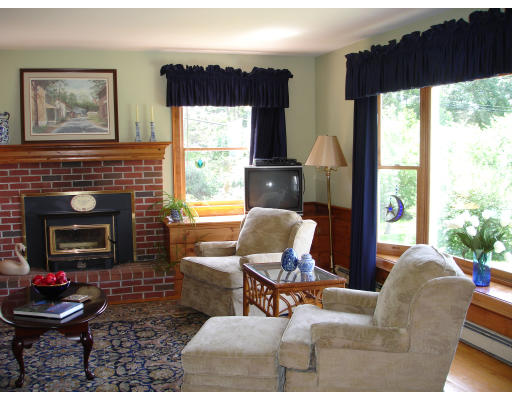 9 Adirondack Road Chelmsford, MA 01824 - Photo 13 of 29 Gallery Image 13