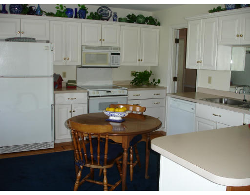 9 Adirondack Road Chelmsford, MA 01824 - Photo 15 of 29 Gallery Image 15