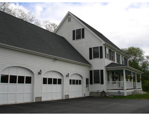 9 Adirondack Road Chelmsford, MA 01824 - Photo 2 of 29 Gallery Image 2