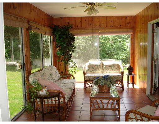 9 Adirondack Road Chelmsford, MA 01824 - Photo 6 of 29 Gallery Image 6