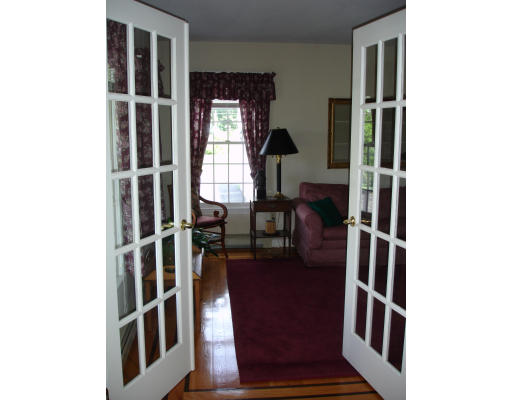 9 Adirondack Road Chelmsford, MA 01824 - Photo 7 of 29 Gallery Image 7
