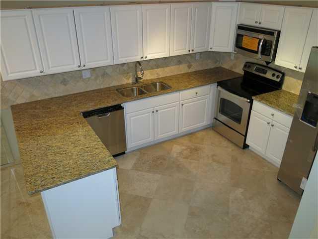 23398 Southwest 54th Way, Unit E Boca Raton, FL 33433 - Photo 4 of 25 20130606093325841343000000-o