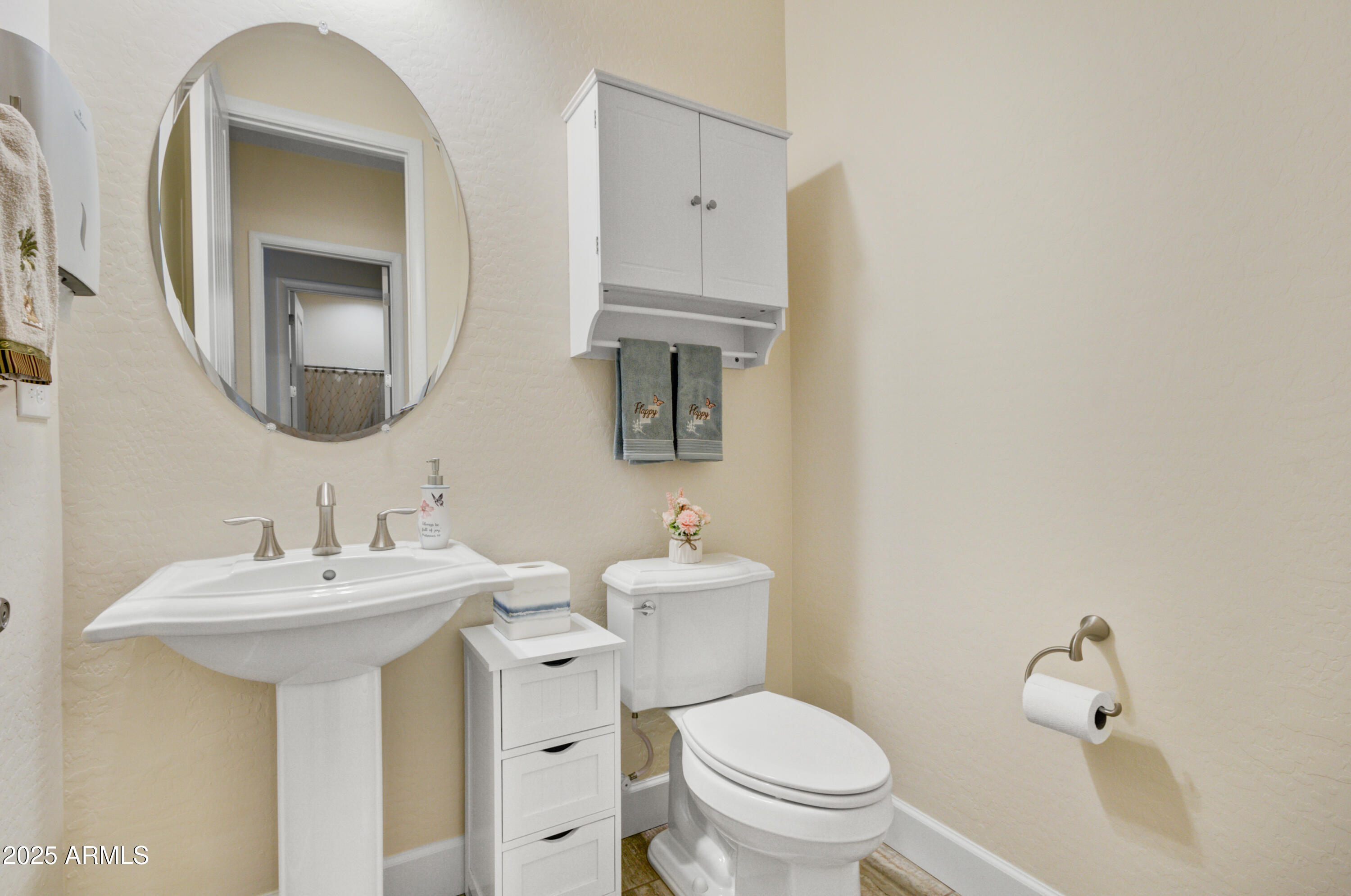 17817 East Cindercone Road Rio Verde, AZ 85263 - Photo 18 of 54 017_Powder Room