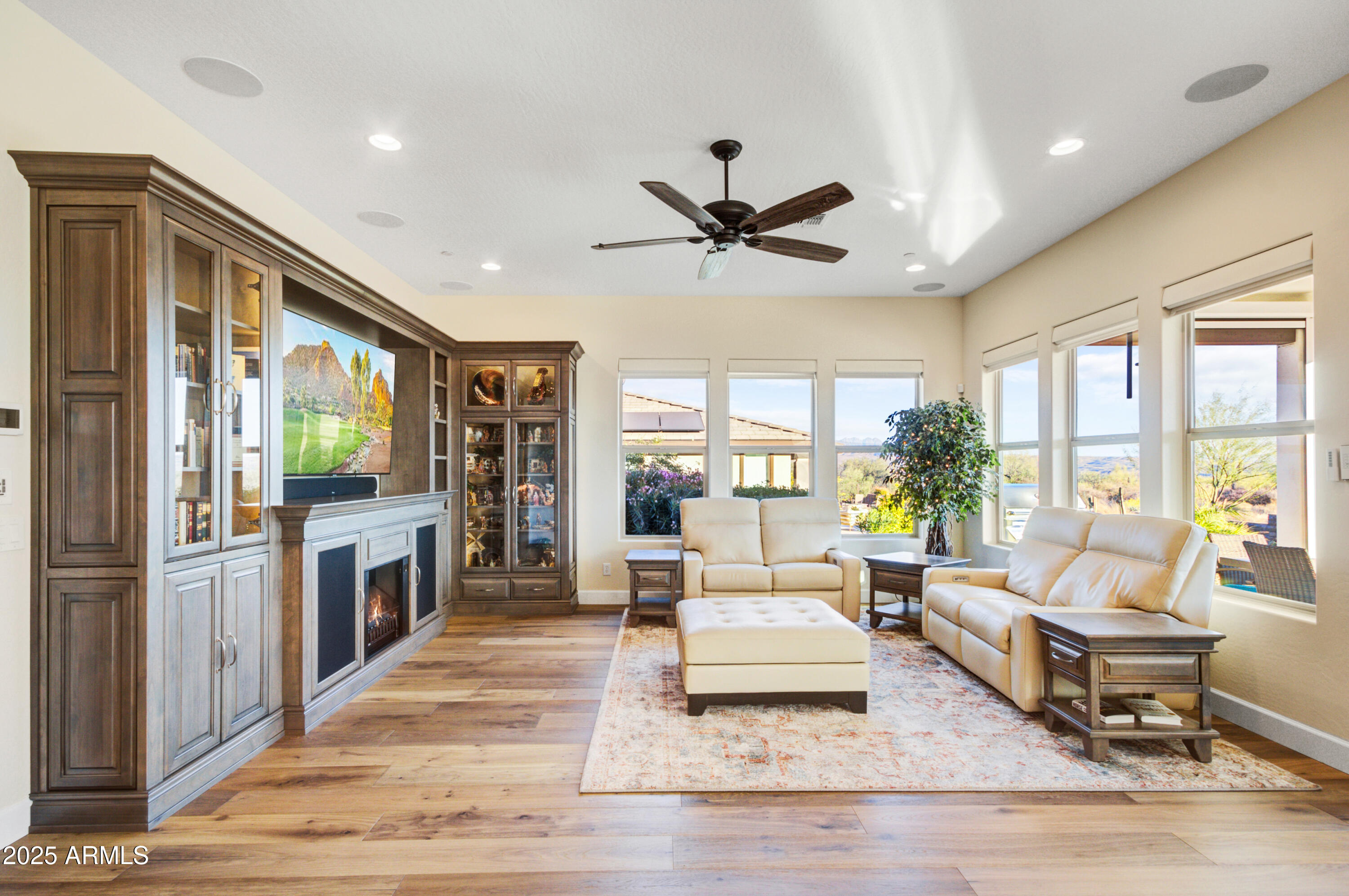 17817 East Cindercone Road Rio Verde, AZ 85263 - Photo 6 of 54 006_Living Room