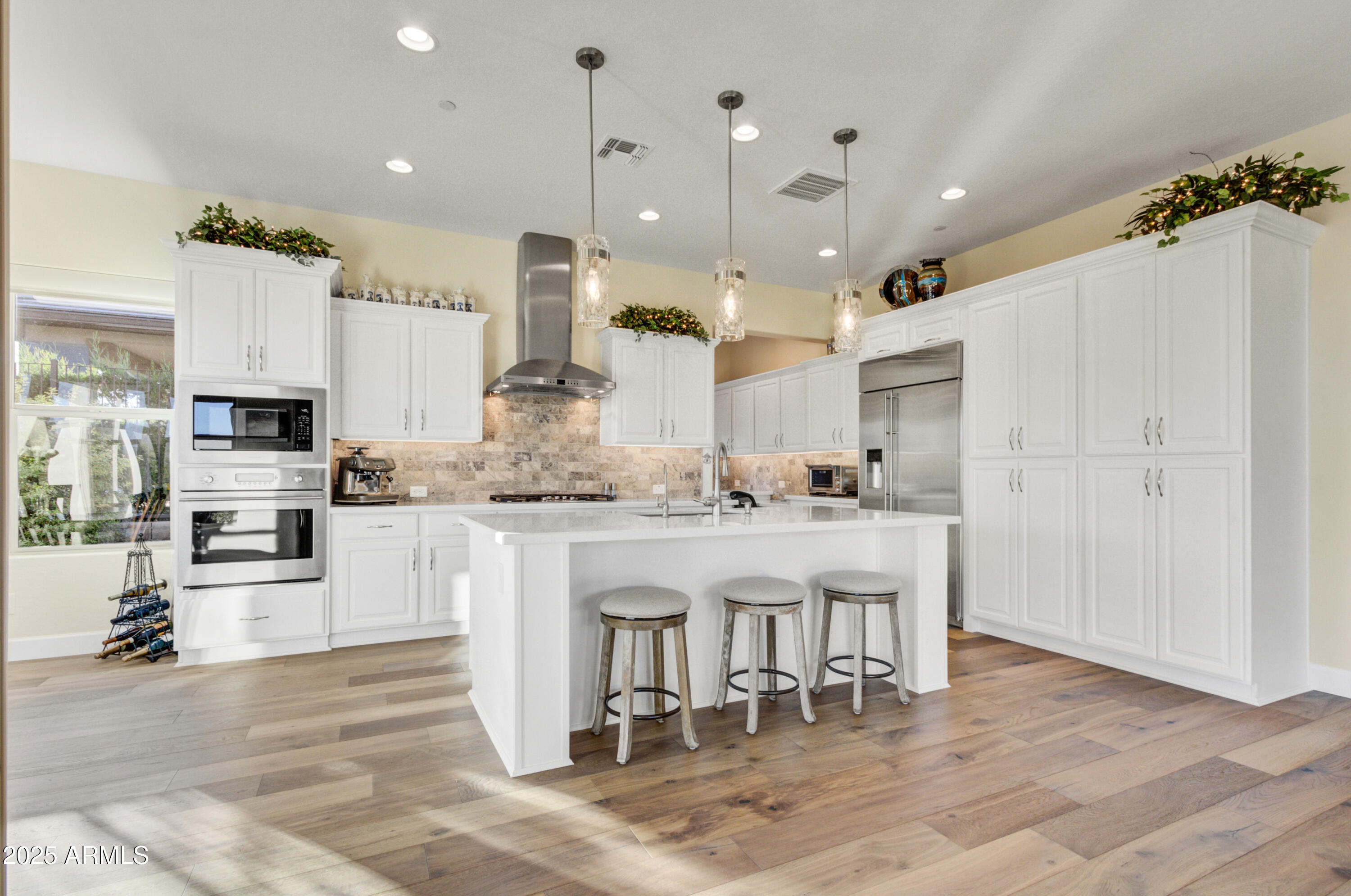 17817 East Cindercone Road Rio Verde, AZ 85263 - Photo 7 of 54 007_Kitchen