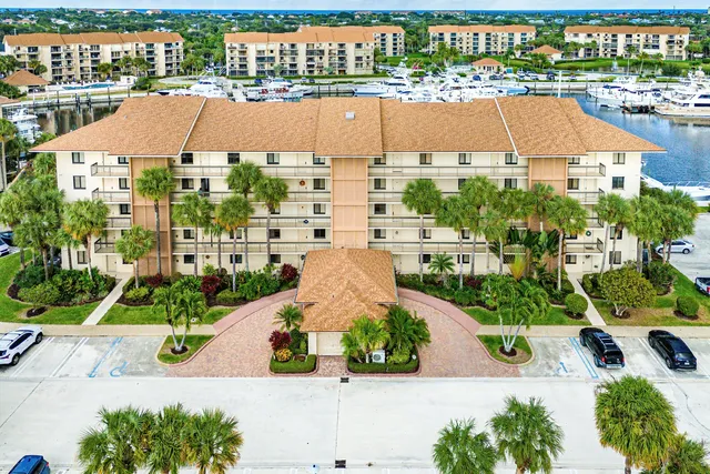 $485,000 | 2501 Marina Isle Way, Unit 304, Jupiter, FL 33477