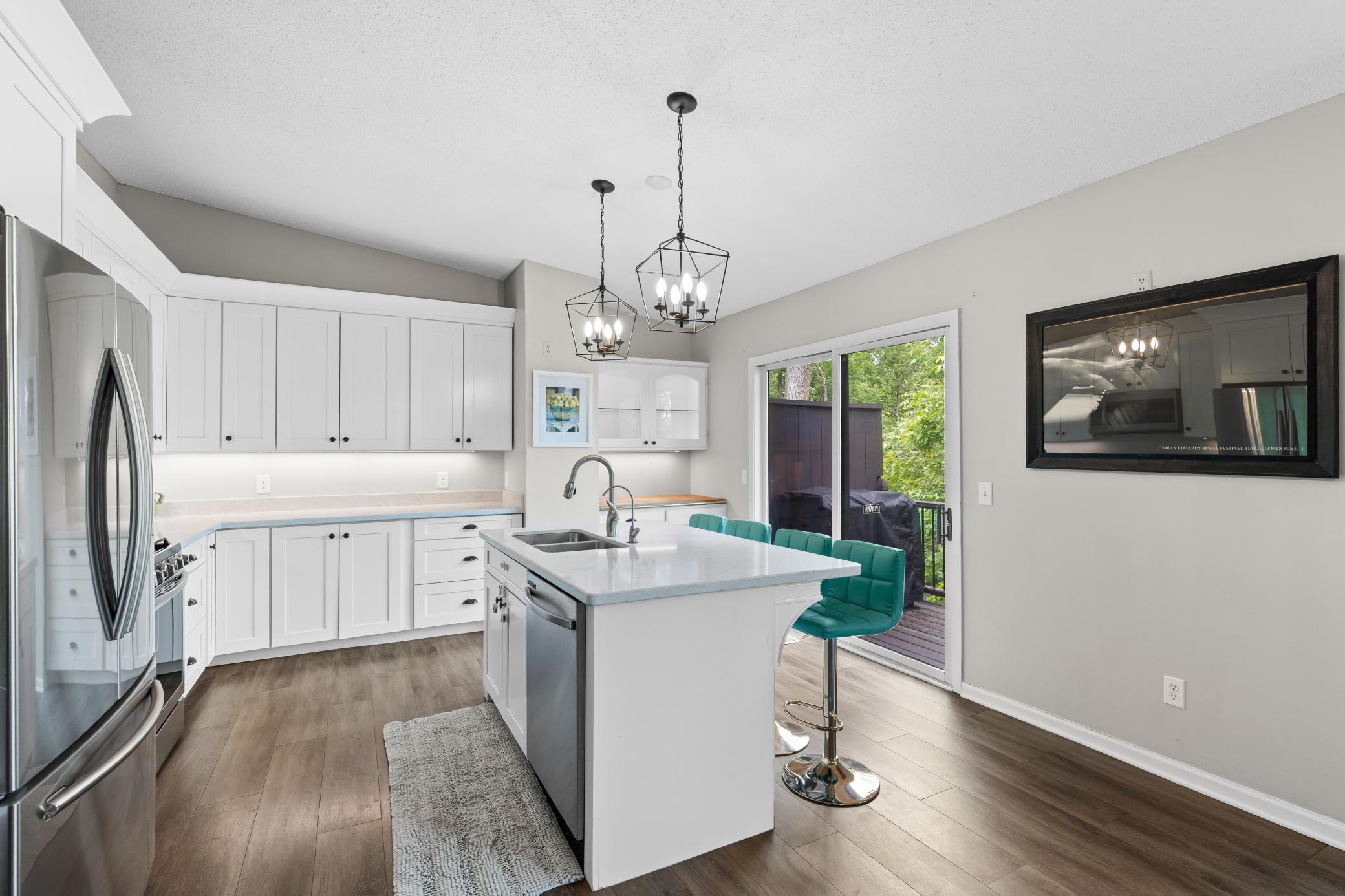 6140 Chaska Road Shorewood, MN 55331 - Photo 8 of 32