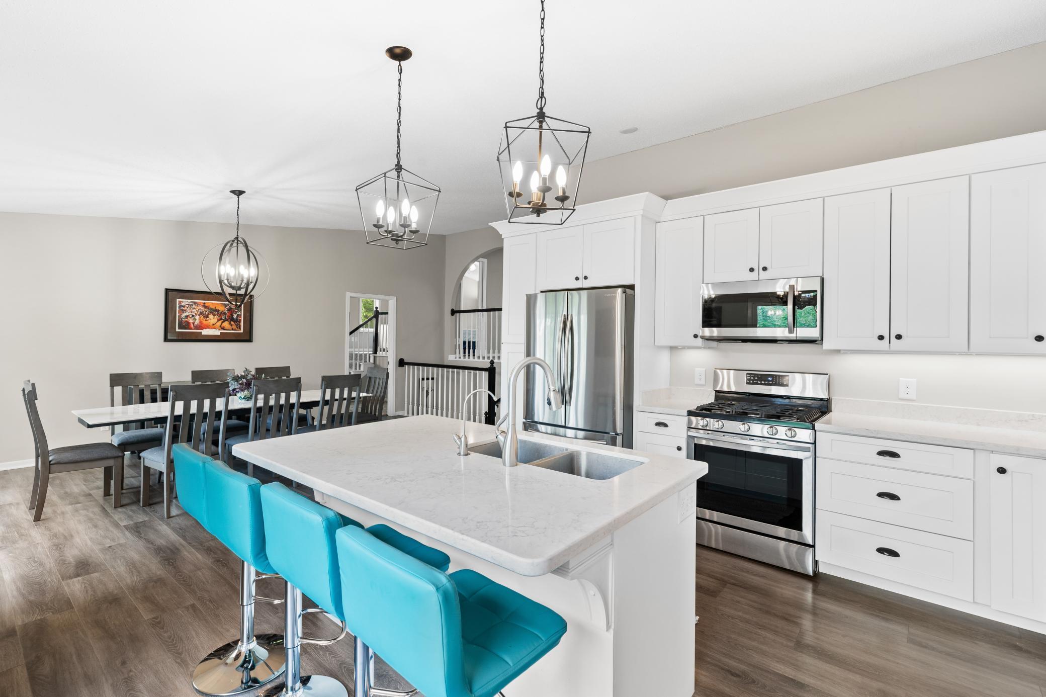 6140 Chaska Road Shorewood, MN 55331 - Photo 9 of 32