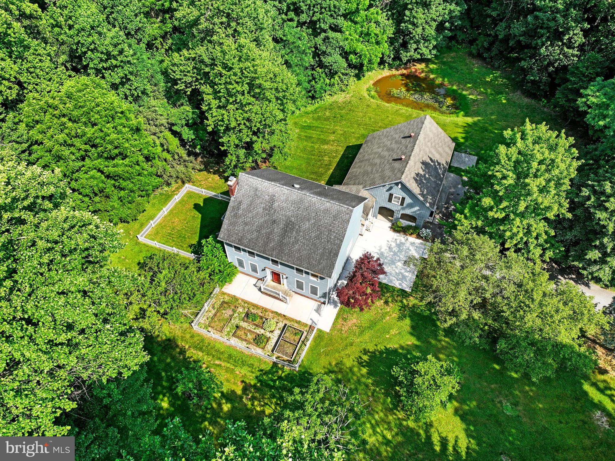6050 Mountain Road Dover, PA 17315 - Photo 4 of 45