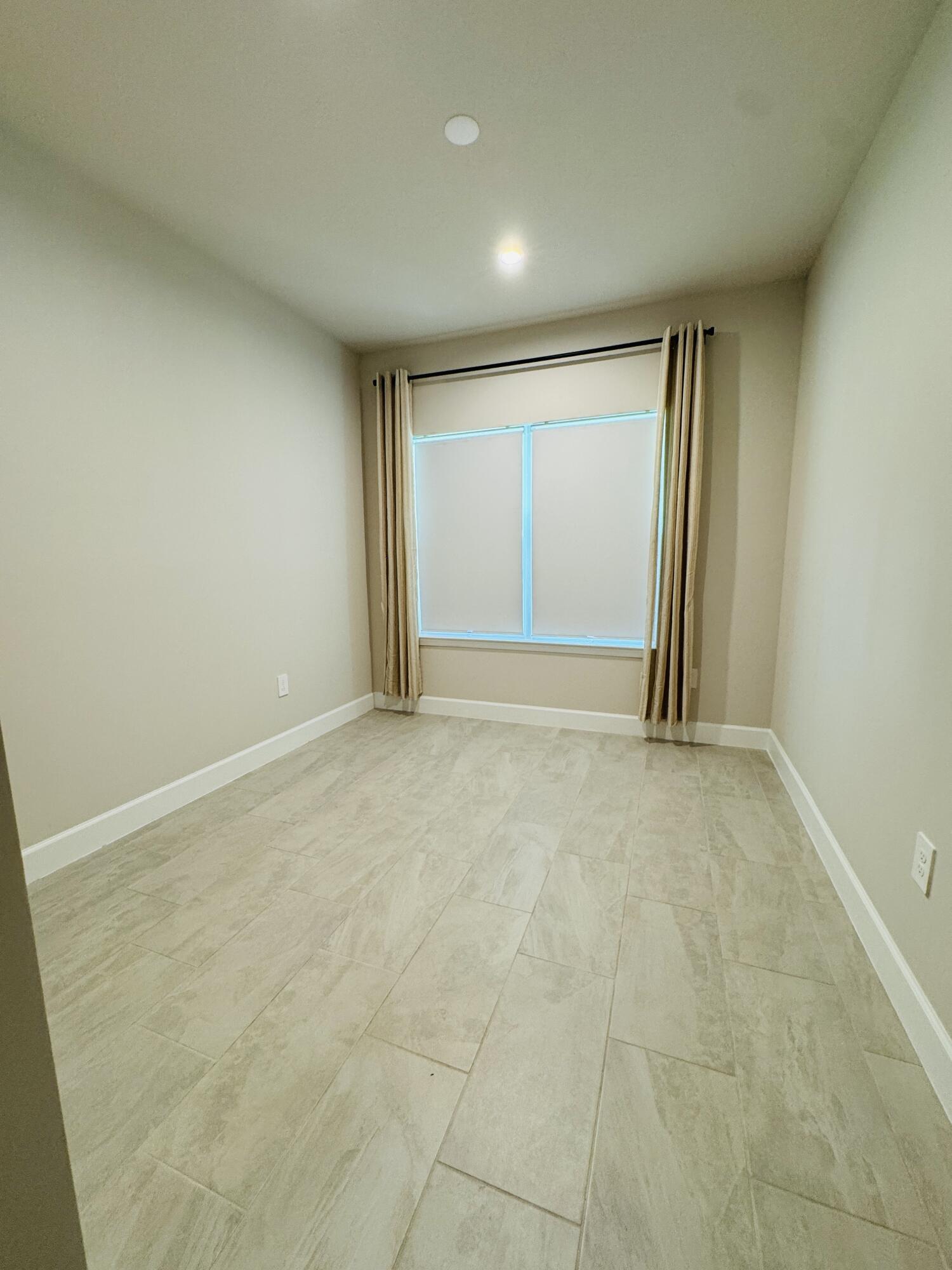 163 Southwest Pomeroy Street Stuart, FL 34997 - Photo 22 of 52 IMG_1800