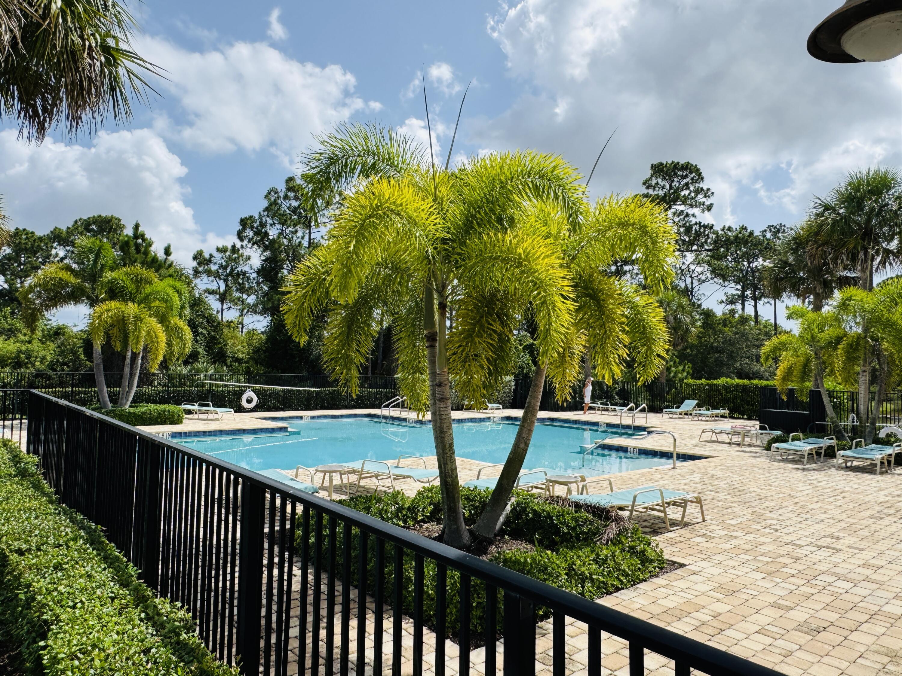 163 Southwest Pomeroy Street Stuart, FL 34997 - Photo 5 of 52 a view of a backyard