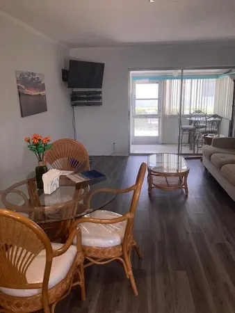 $1,100 | 2845 Crosley Drive East, Unit D, West Palm Beach, FL 33415