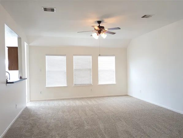 $2,500 | 5618 Savannah Woods Lane, Rosharon, TX 77583
