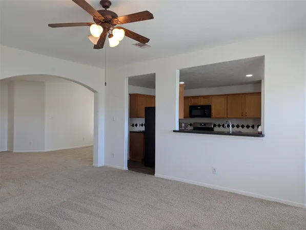 $2,500 | 5618 Savannah Woods Lane, Rosharon, TX 77583